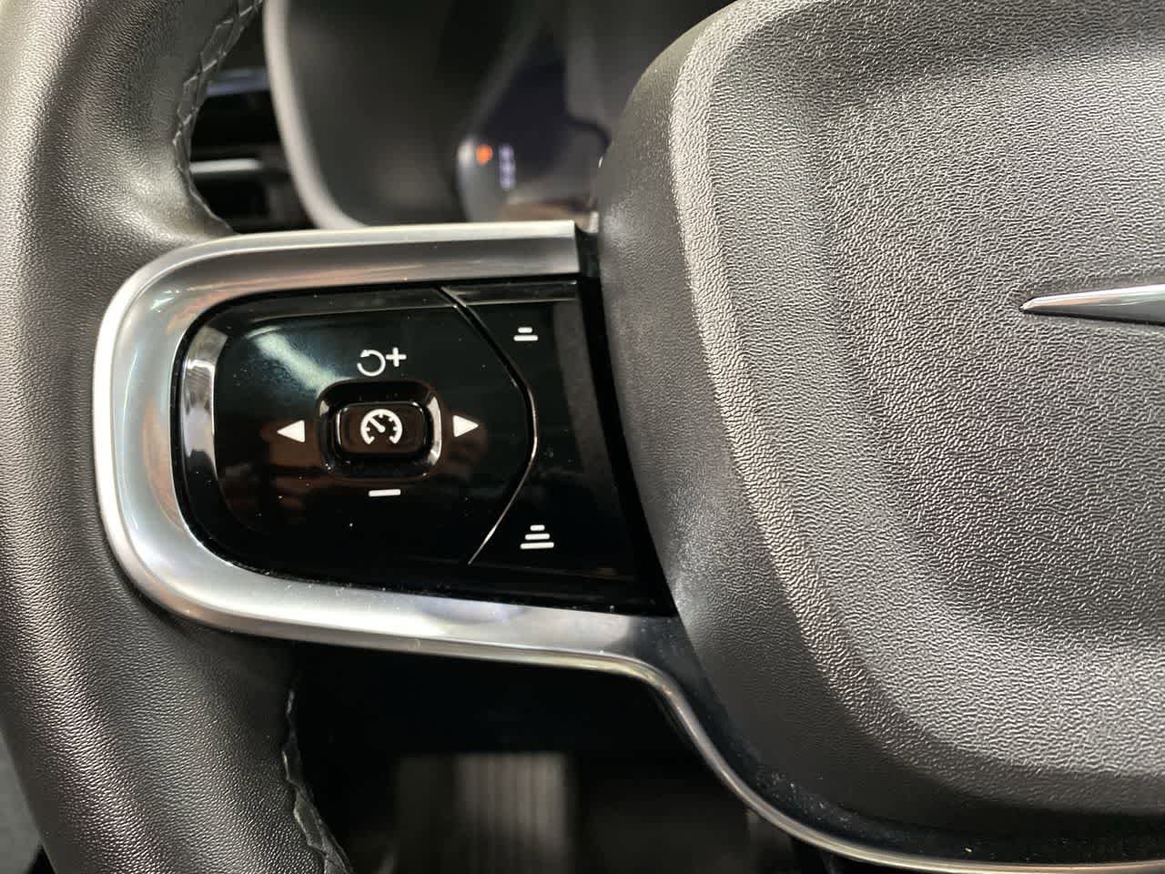 Used 2021 Polestar Polestar 2 image 21