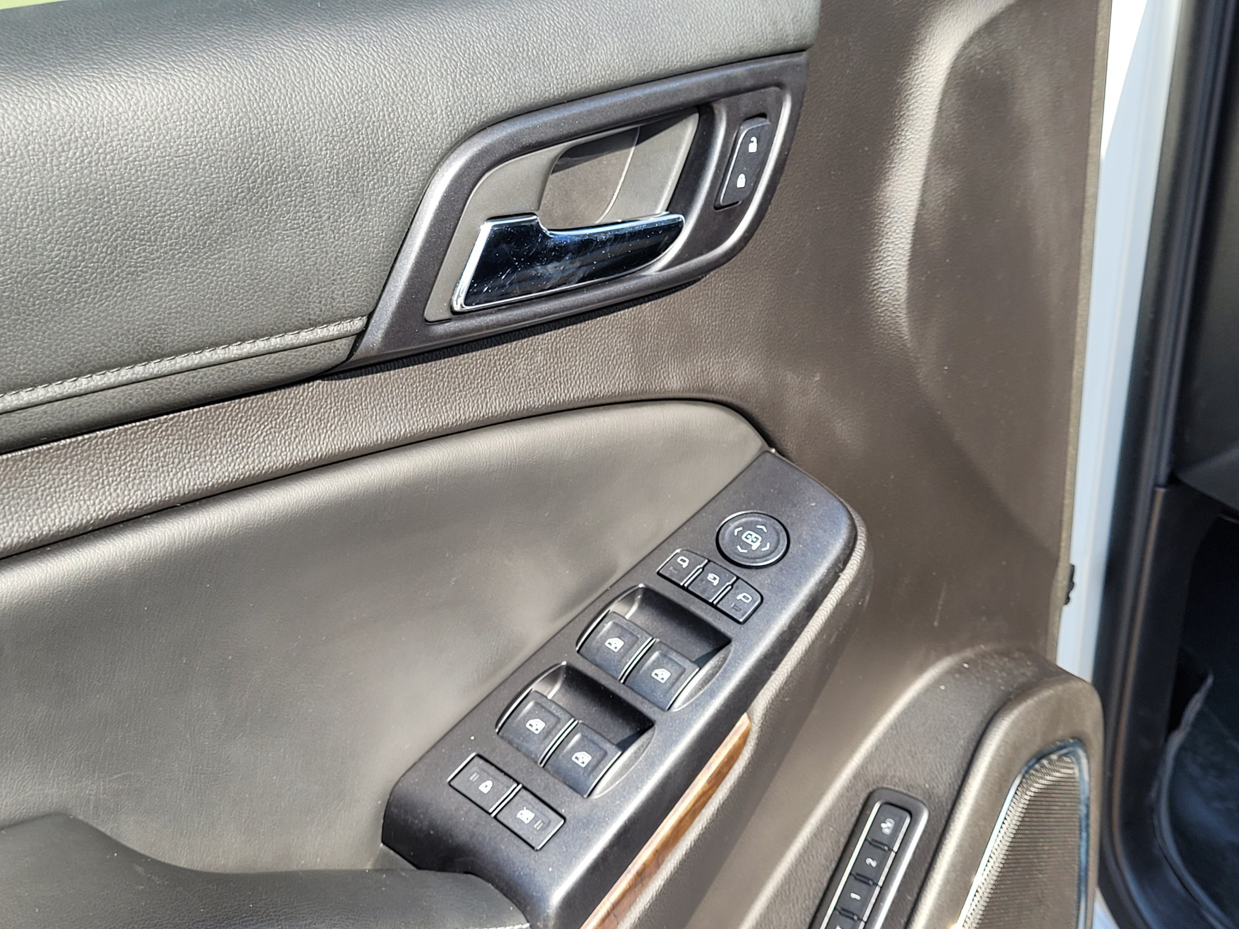 Used 2016 Chevrolet Tahoe LT w/ Texas Edition Package RWD image 23