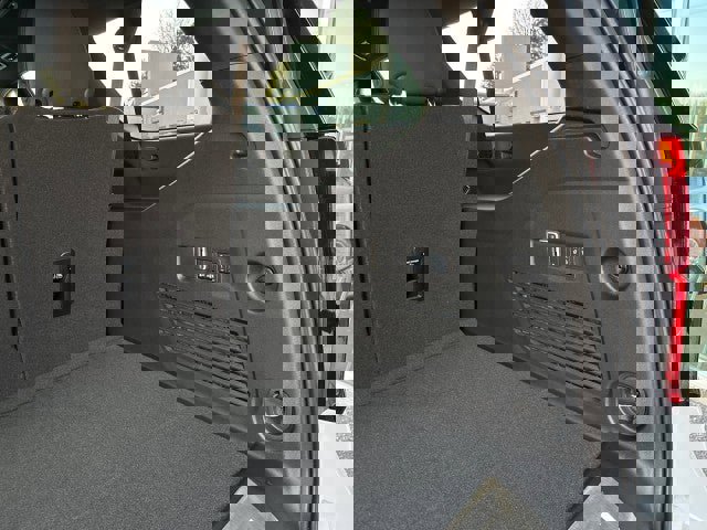 New 2026 GMC Yukon XL Denali w/ Sun & Power Step Package image 54