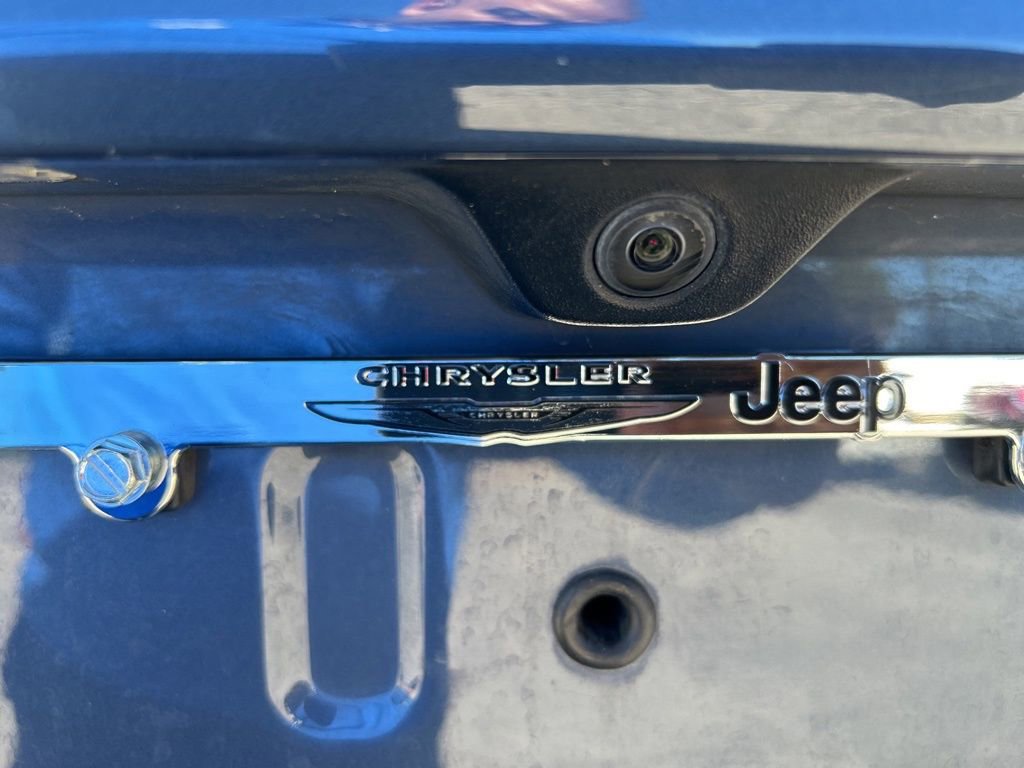 Used 2020 Jeep Grand Cherokee Limited w/ Premium Lighting Group image 22