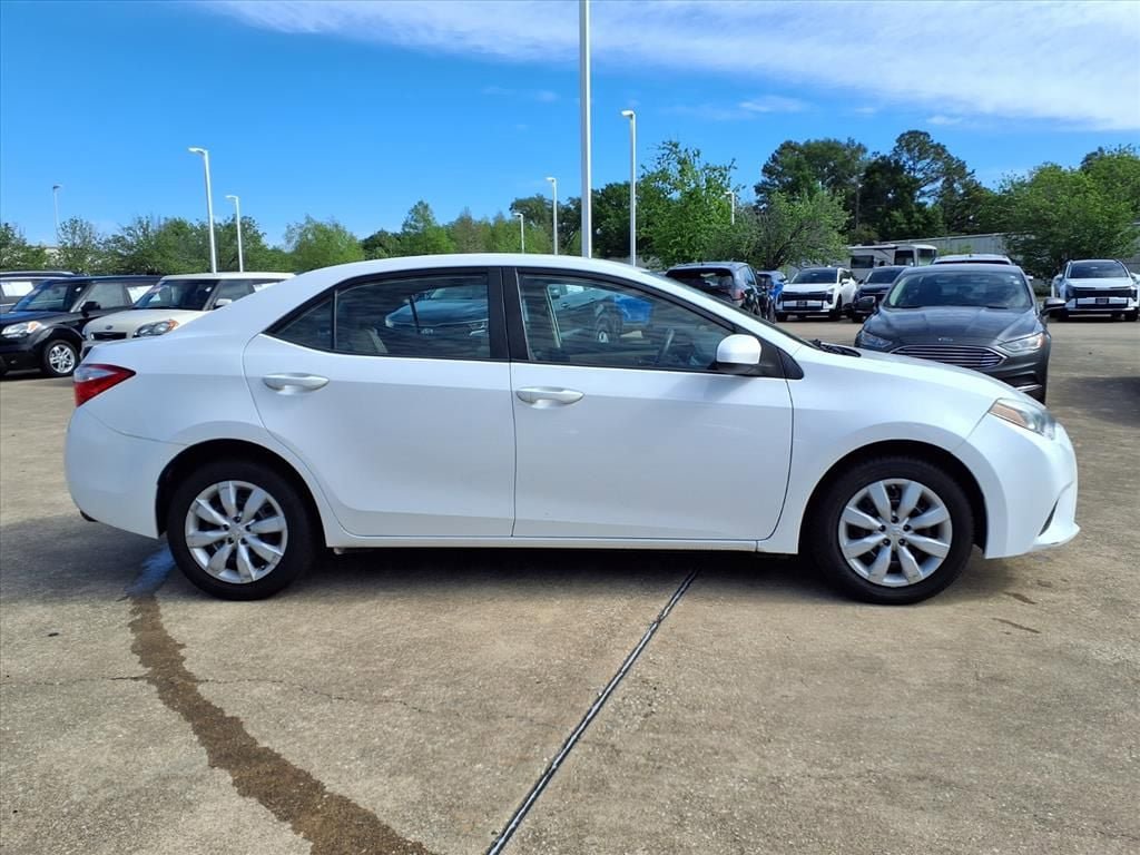 Used 2016 Toyota Corolla LE image 6