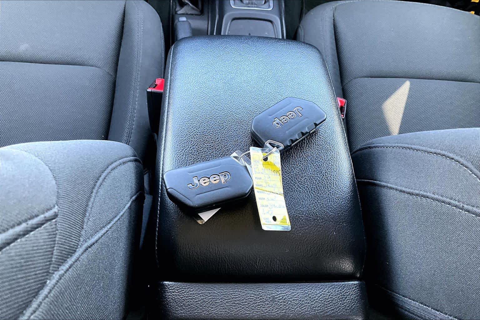 Used 2019 Jeep Wrangler Unlimited Sport S AWD/4WD image 14
