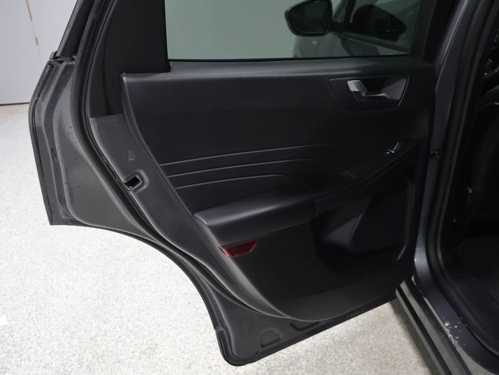 Used 2025 Ford Escape ST-Line Select AWD/4WD image 19