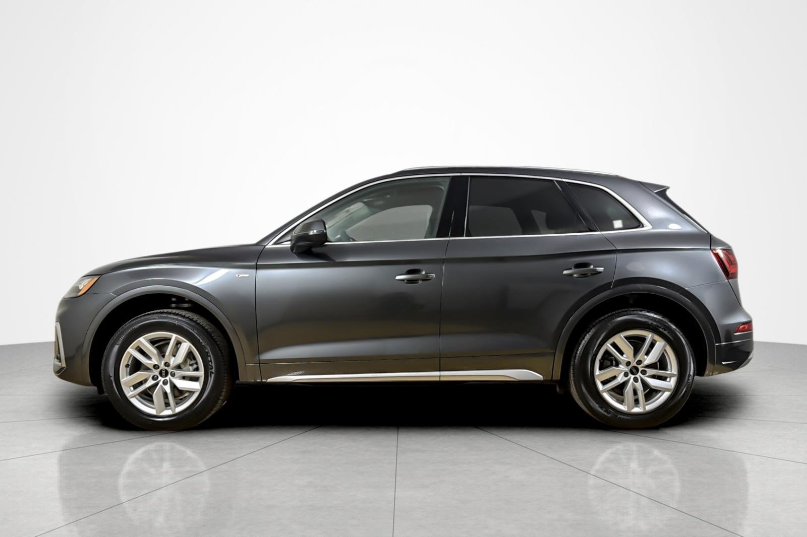 Used 2023 Audi Q5 2.0T Premium w/ Convenience Package AWD/4WD video 2