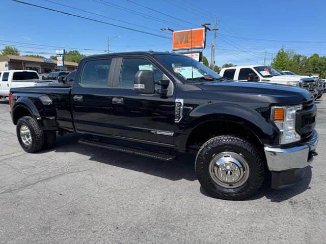 Used 2022 Ford F350 XL w/ Power Equipment Group AWD/4WD image 1
