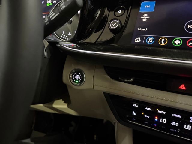 Used 2021 Buick Envision Essence FWD image 18