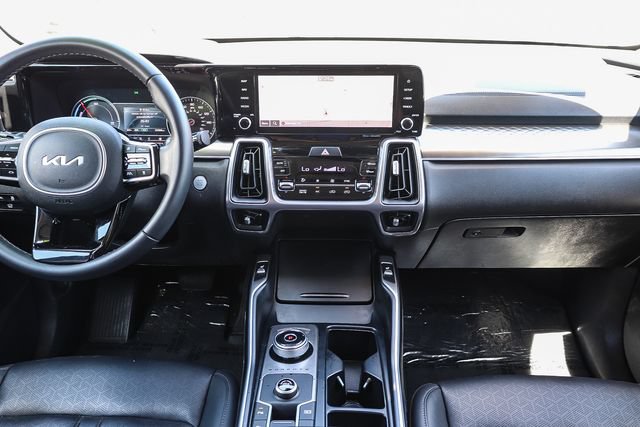 Certified 2023 Kia Sorento EX FWD image 15
