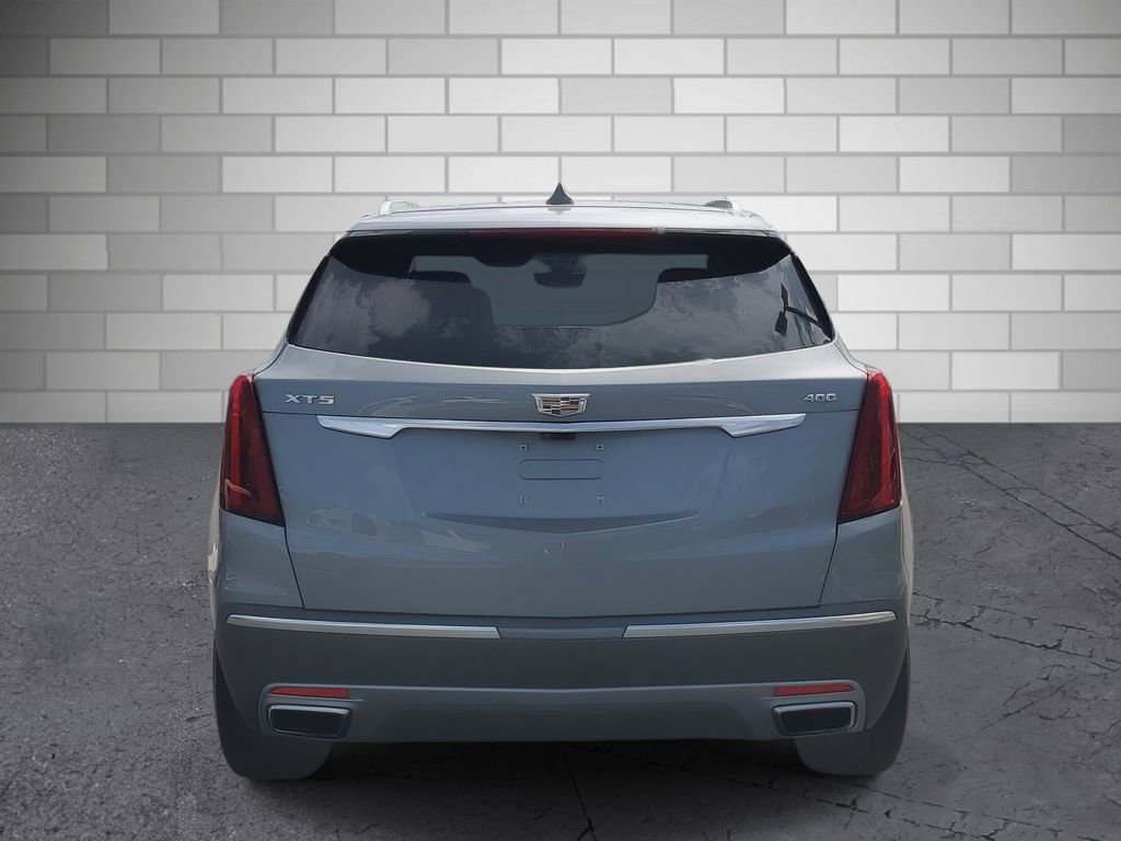 Certified 2024 Cadillac XT5 Premium Luxury w/ Technology Package FWD image 4