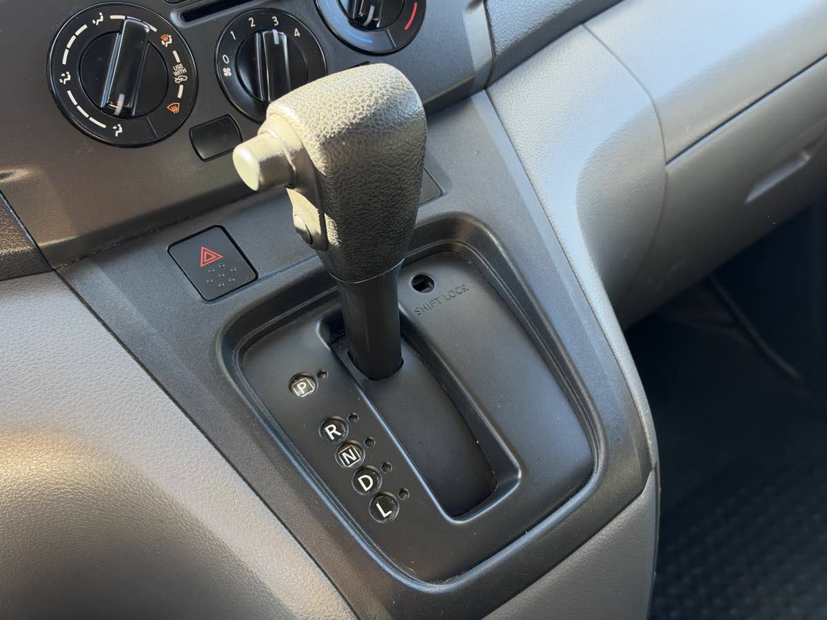 Used 2020 Nissan NV200 S FWD image 23
