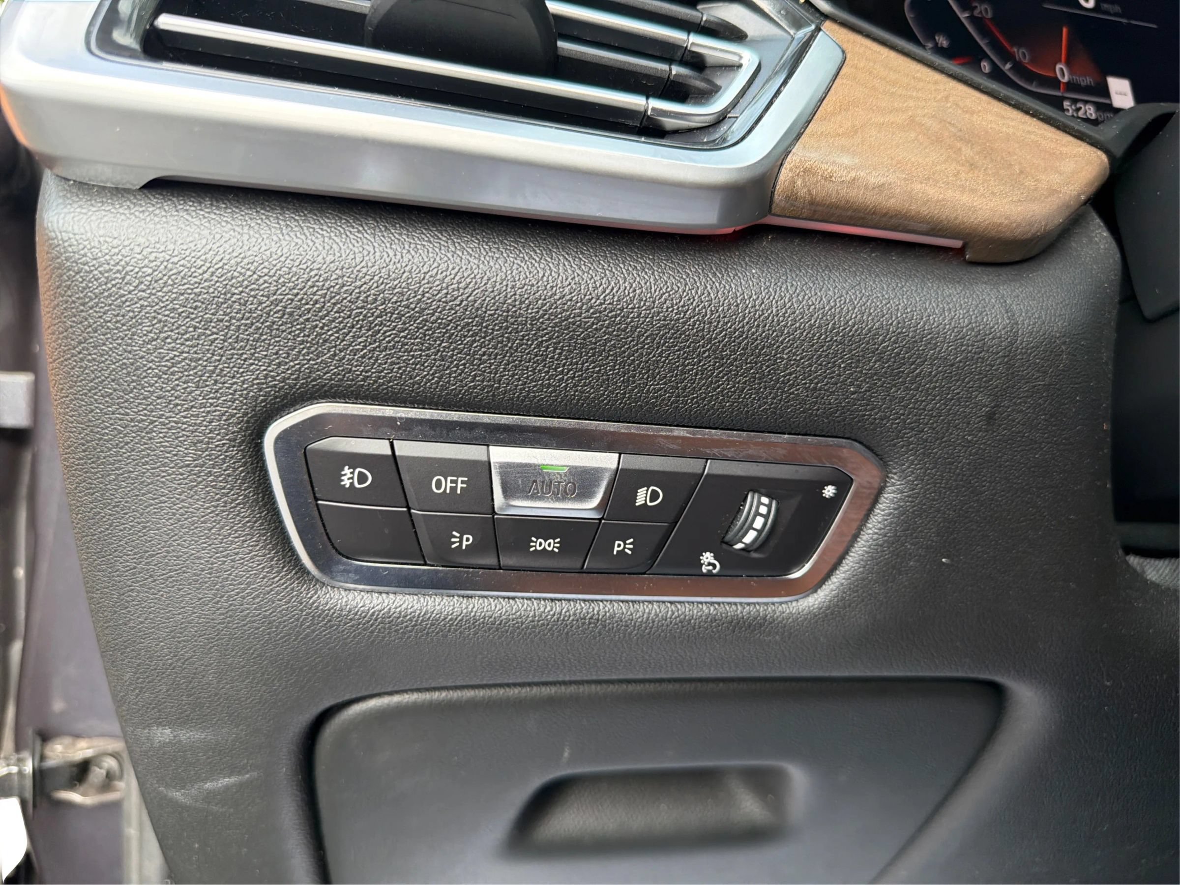 Used 2019 BMW X5 xDrive40i AWD/4WD image 21