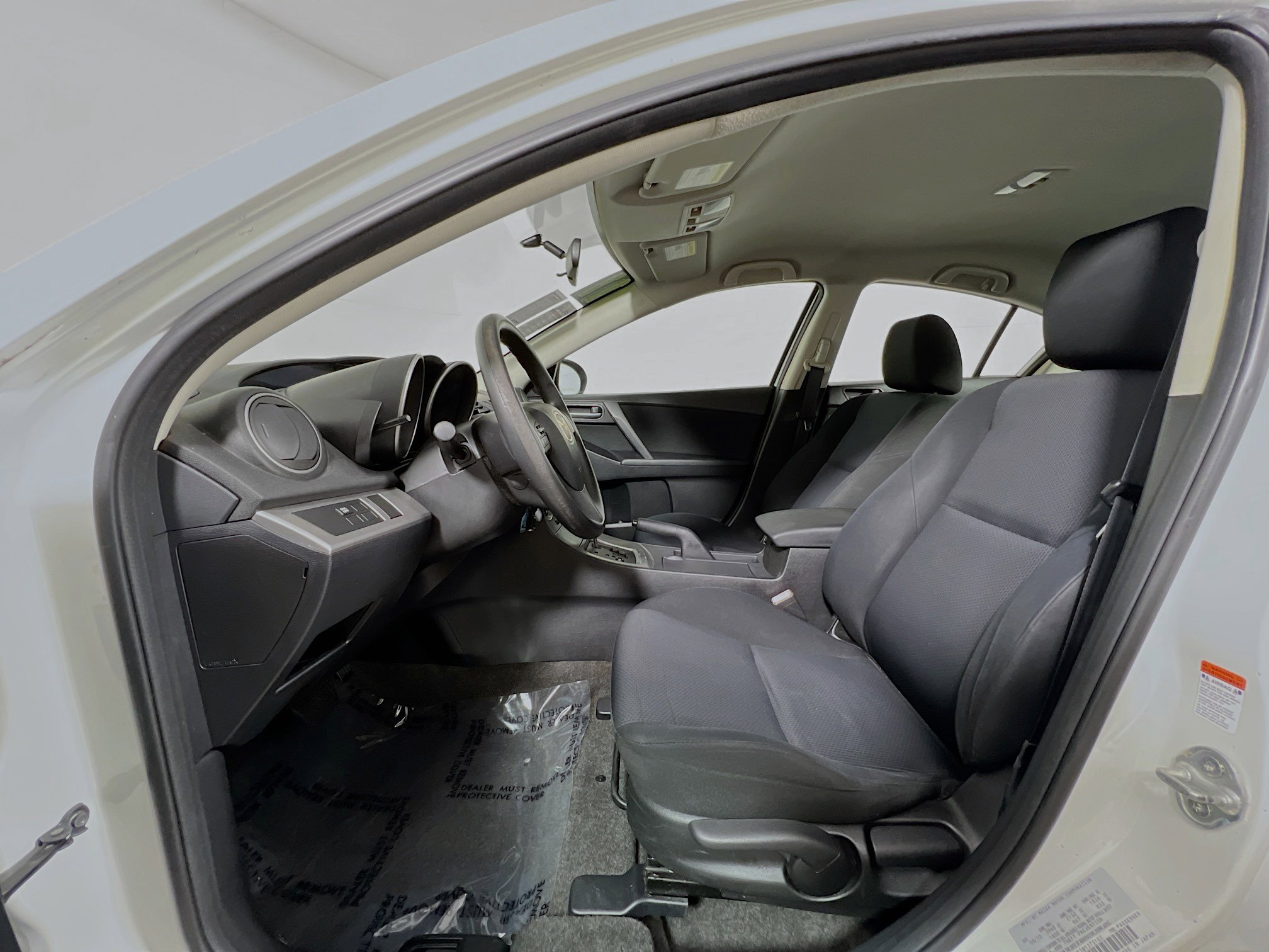 Used 2011 MAZDA MAZDA3 i Touring image 15