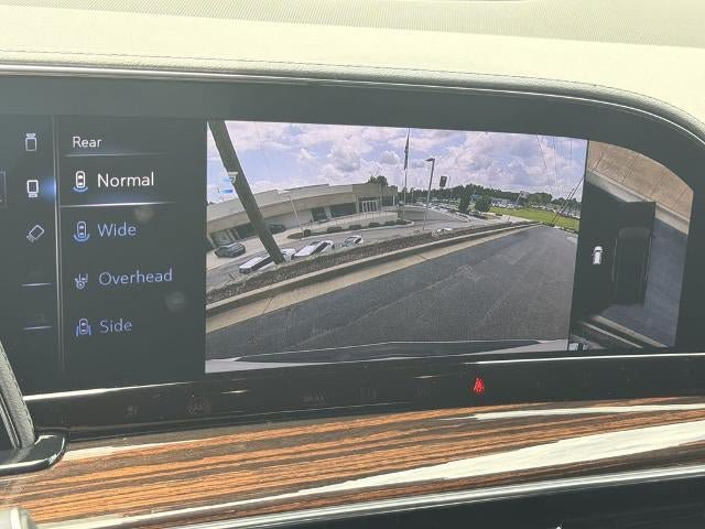 Certified 2023 Cadillac Escalade ESV Luxury w/ LPO, Illumination Package AWD/4WD image 32