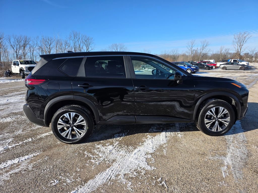 Used 2023 Nissan Rogue SV image 13