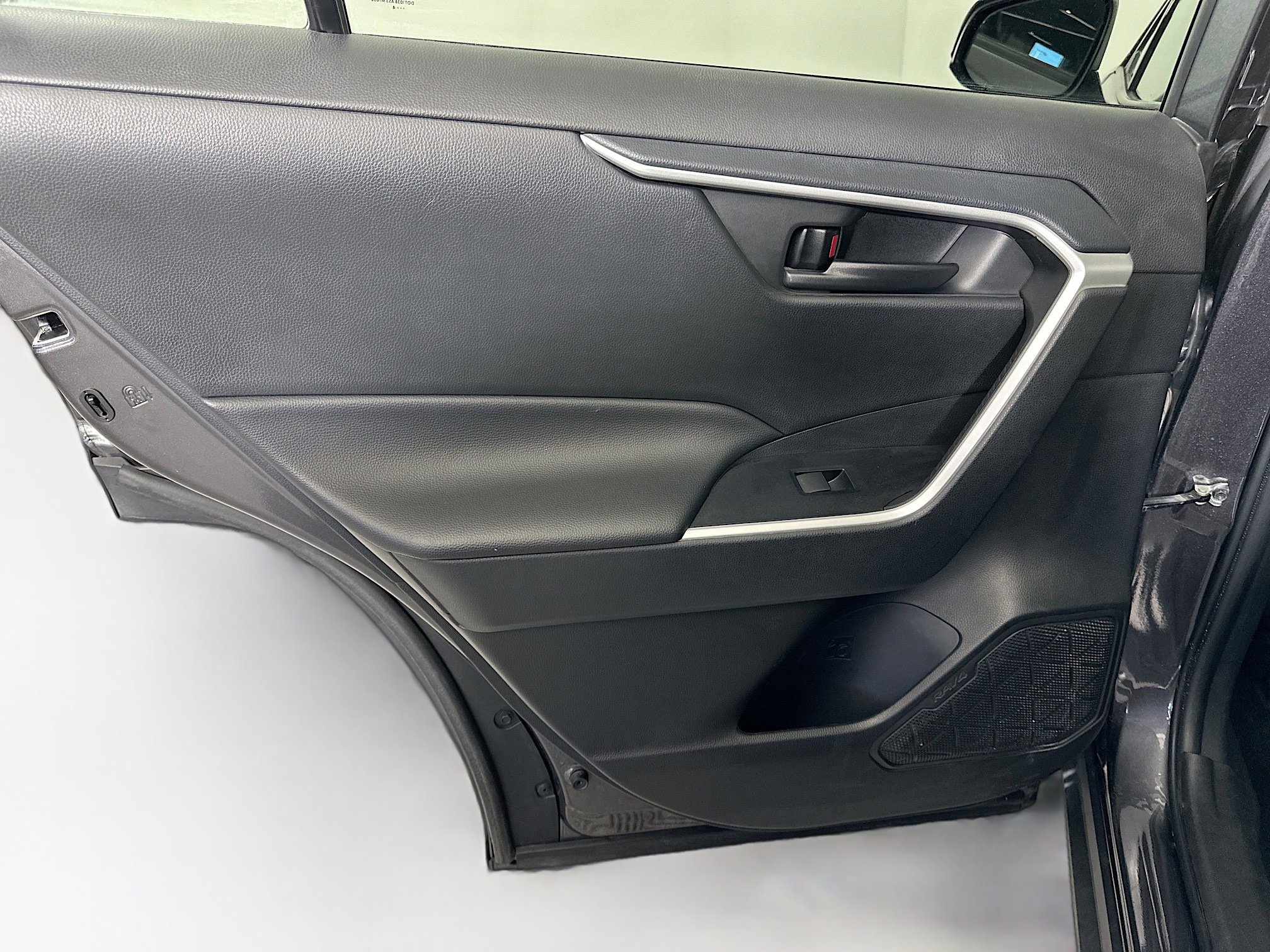 Used 2024 Toyota RAV4 LE image 25