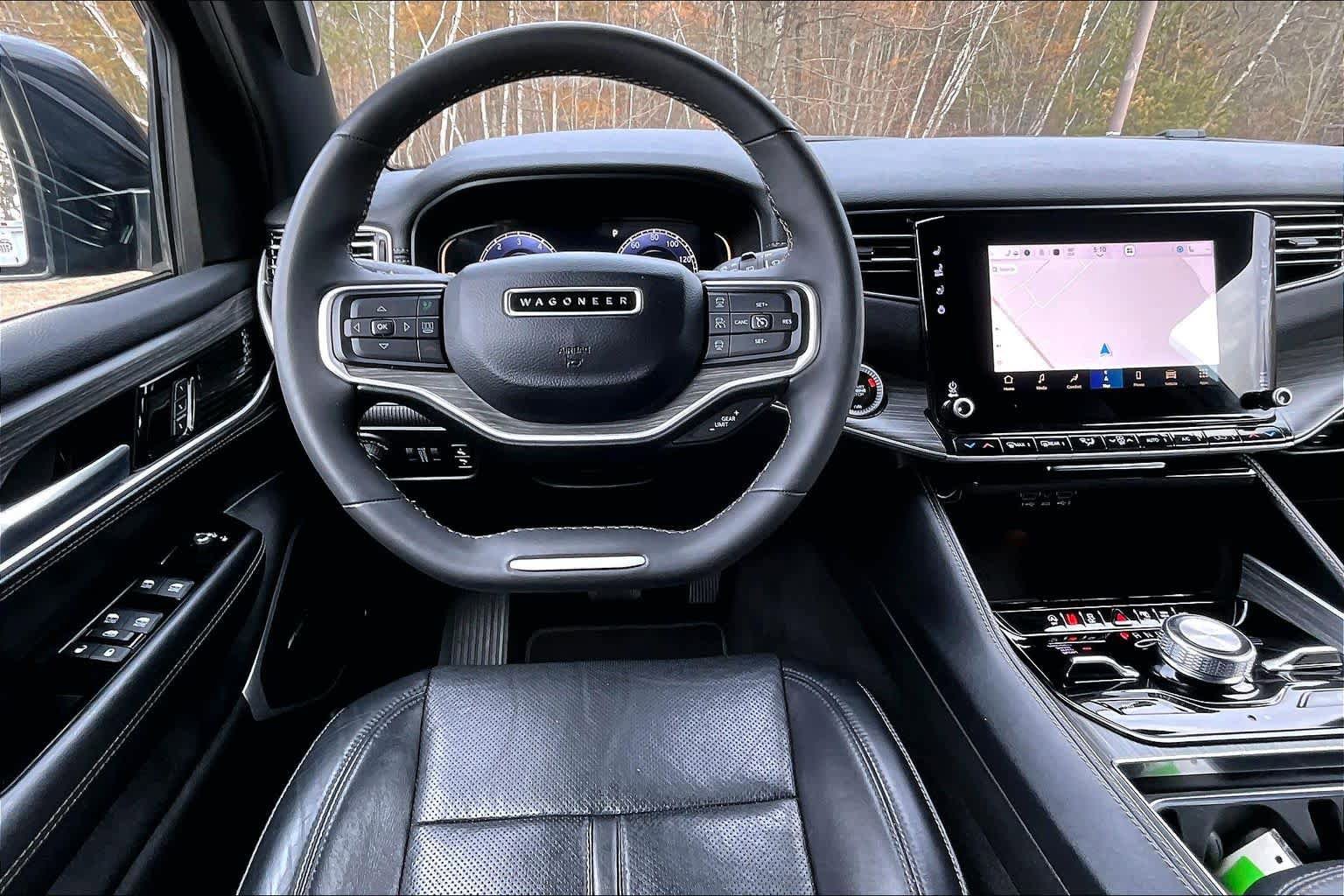 Used 2024 Jeep Wagoneer Series III w/ Flexible Seating Group AWD/4WD image 6