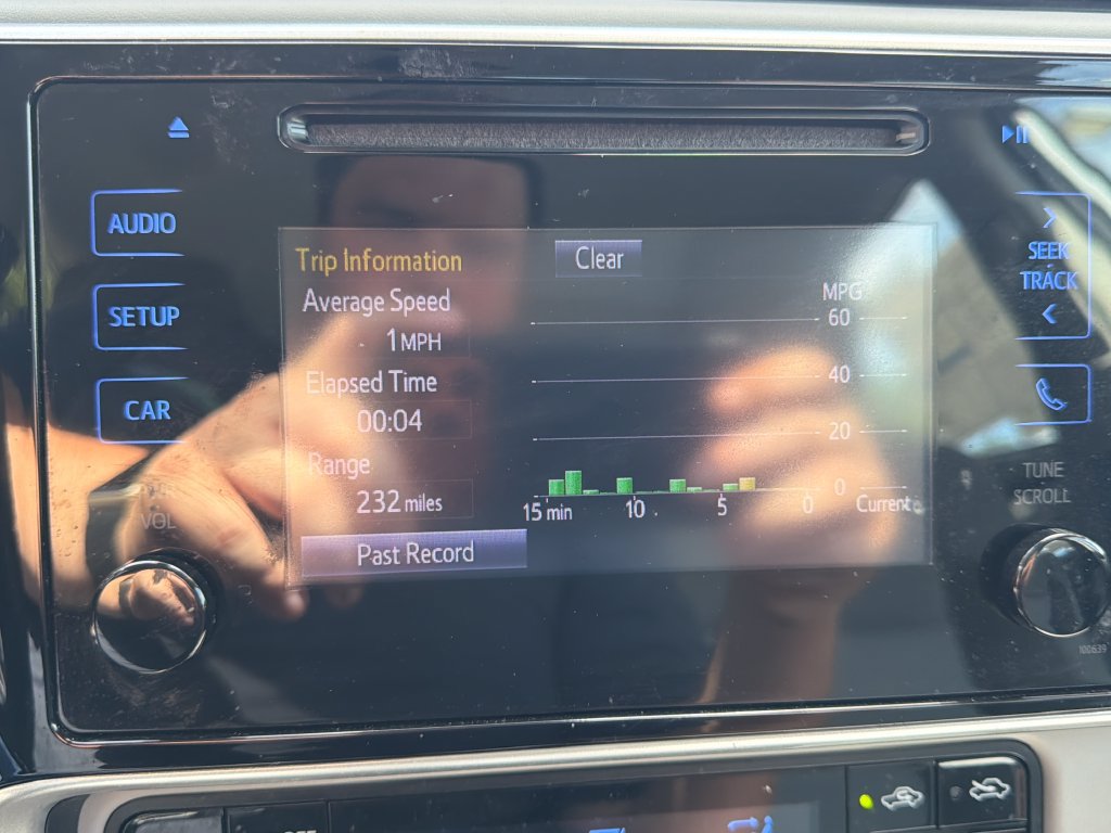 Used 2017 Toyota Corolla LE w/ Carpet Mat Package (TMS) FWD image 23