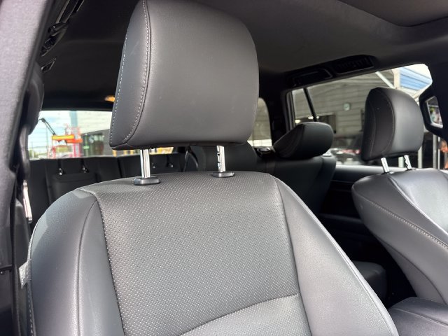 Used 2022 Lexus GX 460 Premium w/ Premium Package AWD/4WD image 26