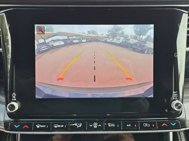 Used 2022 Jeep Wagoneer Series III w/ Premium Group I AWD/4WD image 12