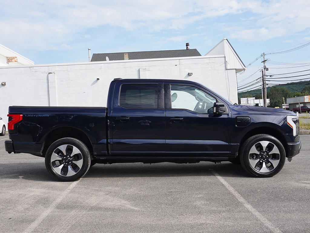 Used 2023 Ford F150 Lightning Platinum AWD/4WD image 21