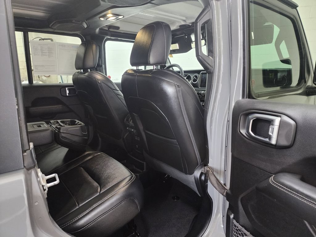 Used 2020 Jeep Wrangler Unlimited Sahara w/ Uconnect 4C Nav & Sound Group AWD/4WD image 28