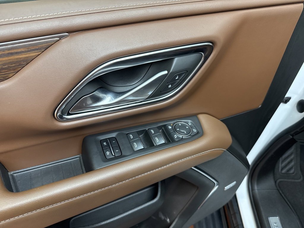 Used 2022 Chevrolet Suburban High Country image 25