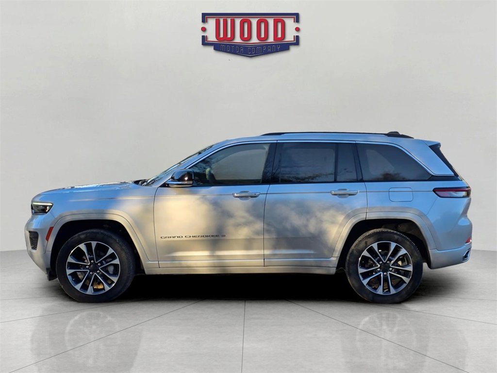 Used 2024 Jeep Grand Cherokee Overland w/ Luxury Tech Group IV image 5