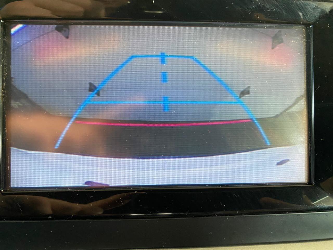 Used 2014 Toyota Highlander LE AWD/4WD image 17