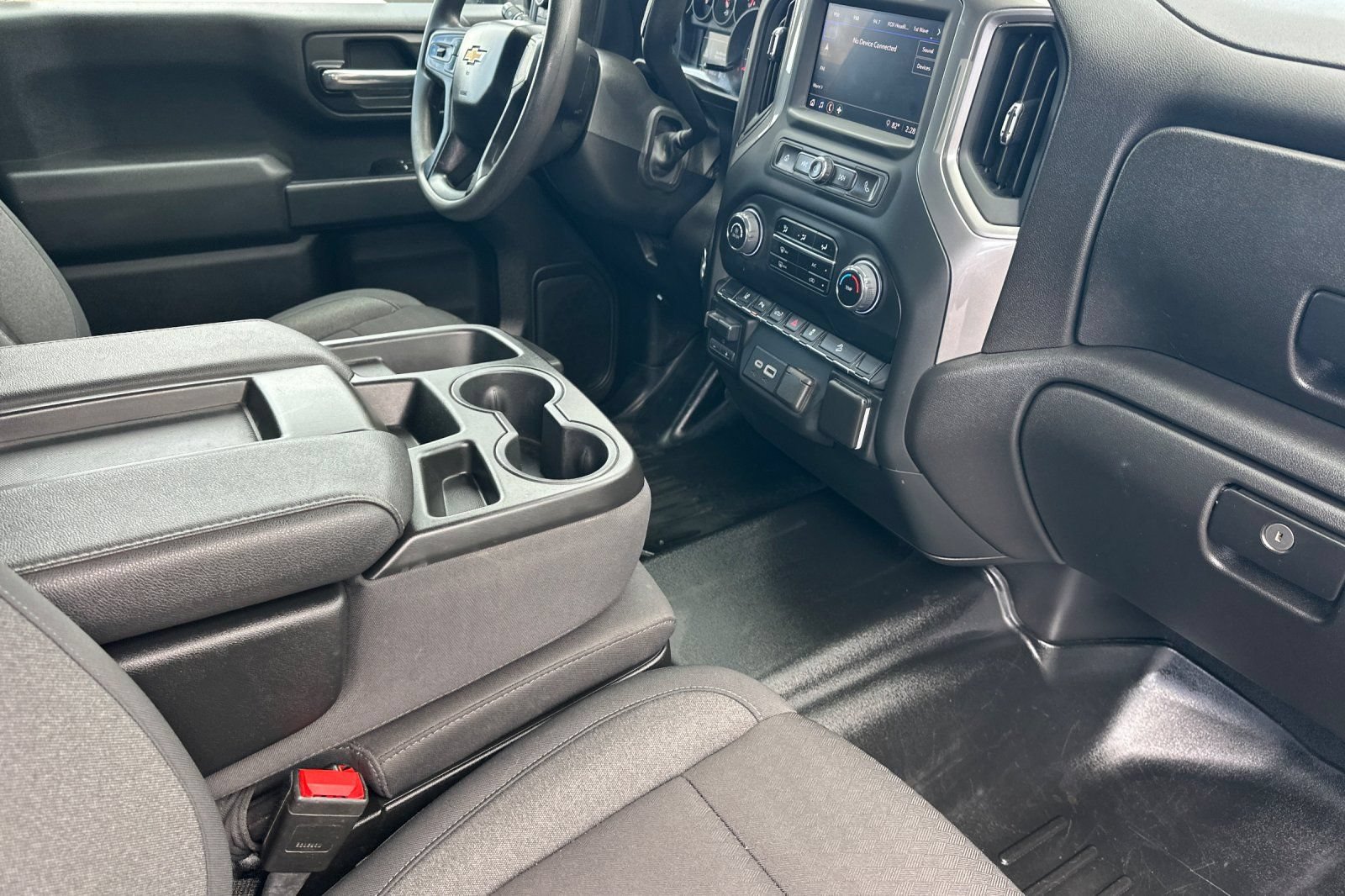 Used 2024 Chevrolet Silverado 2500 Custom w/ Custom Value Package AWD/4WD image 15