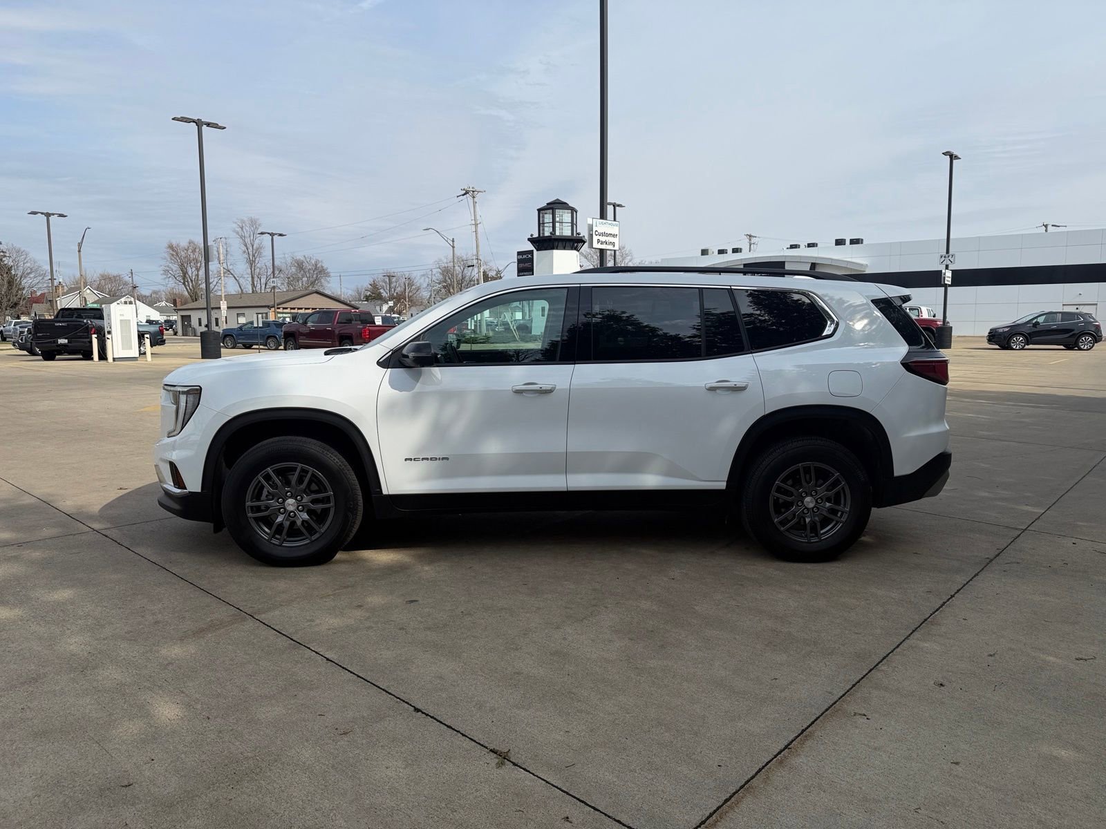 Used 2025 GMC Acadia Elevation AWD/4WD image 8