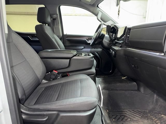 Used 2022 Chevrolet Silverado 1500 LT AWD/4WD image 23