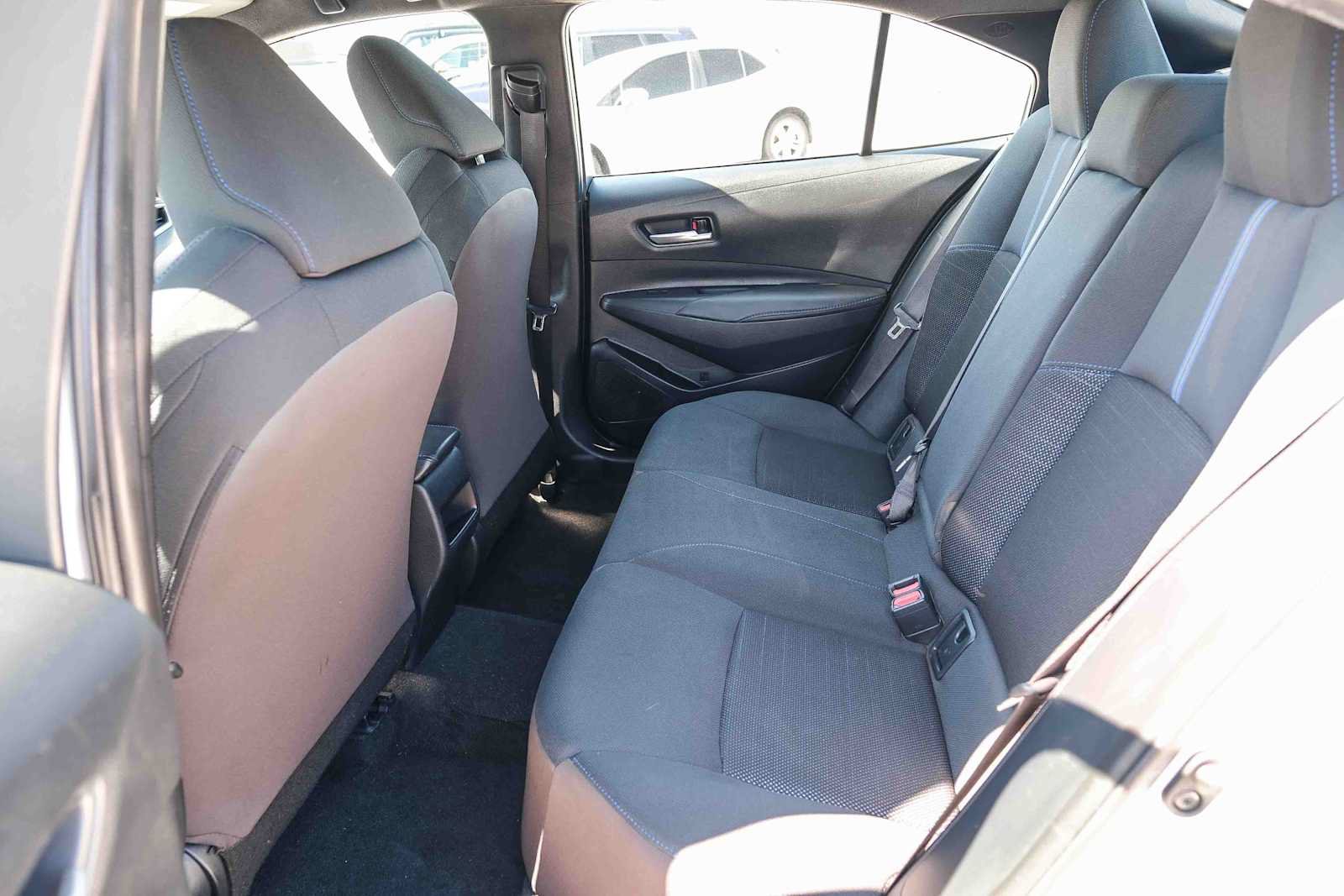 Used 2022 Toyota Corolla SE FWD image 19