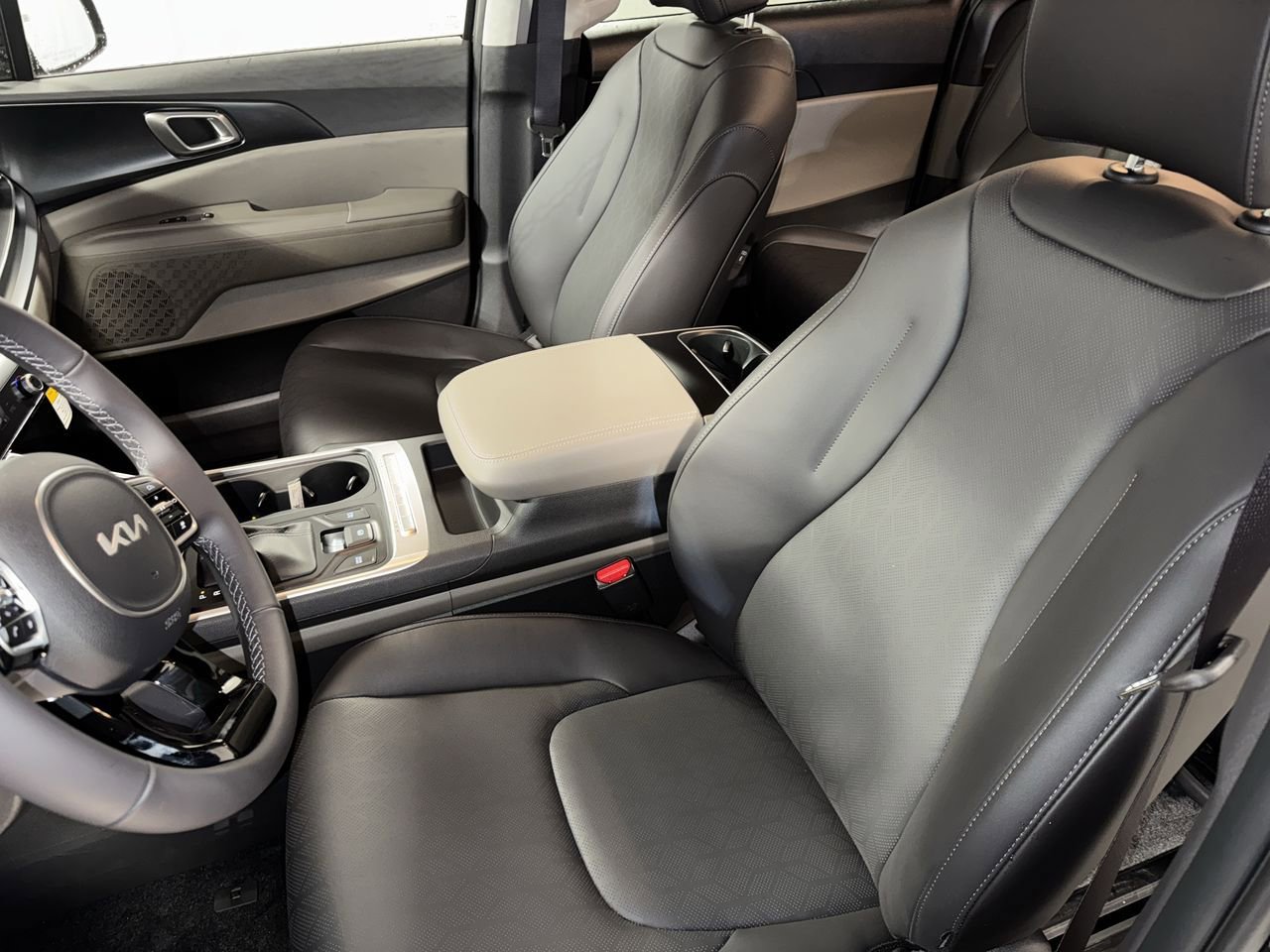 New 2026 Kia Carnival image 16