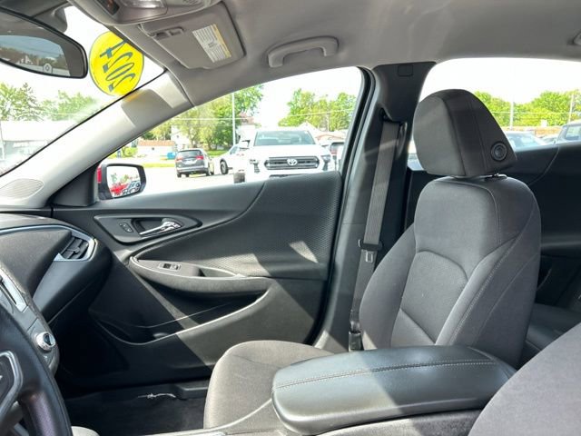 Used 2024 Chevrolet Malibu LT FWD image 30