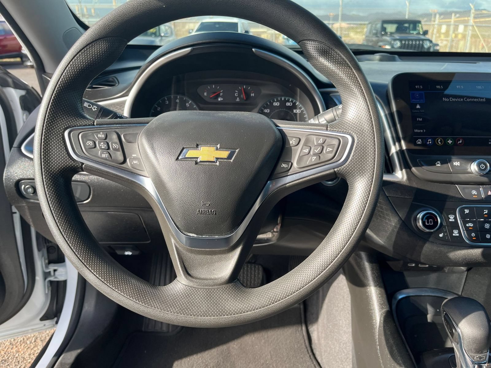 Used 2024 Chevrolet Malibu LT FWD image 29
