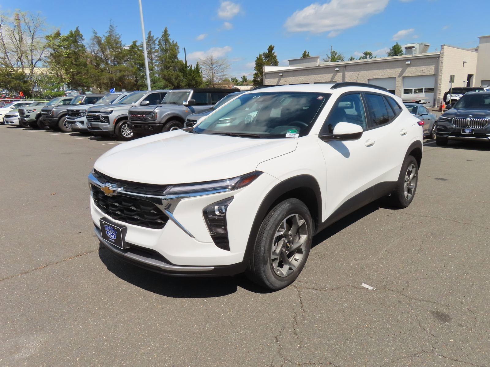 Used 2024 Chevrolet Trax LT w/ Driver Confidence Package image 3