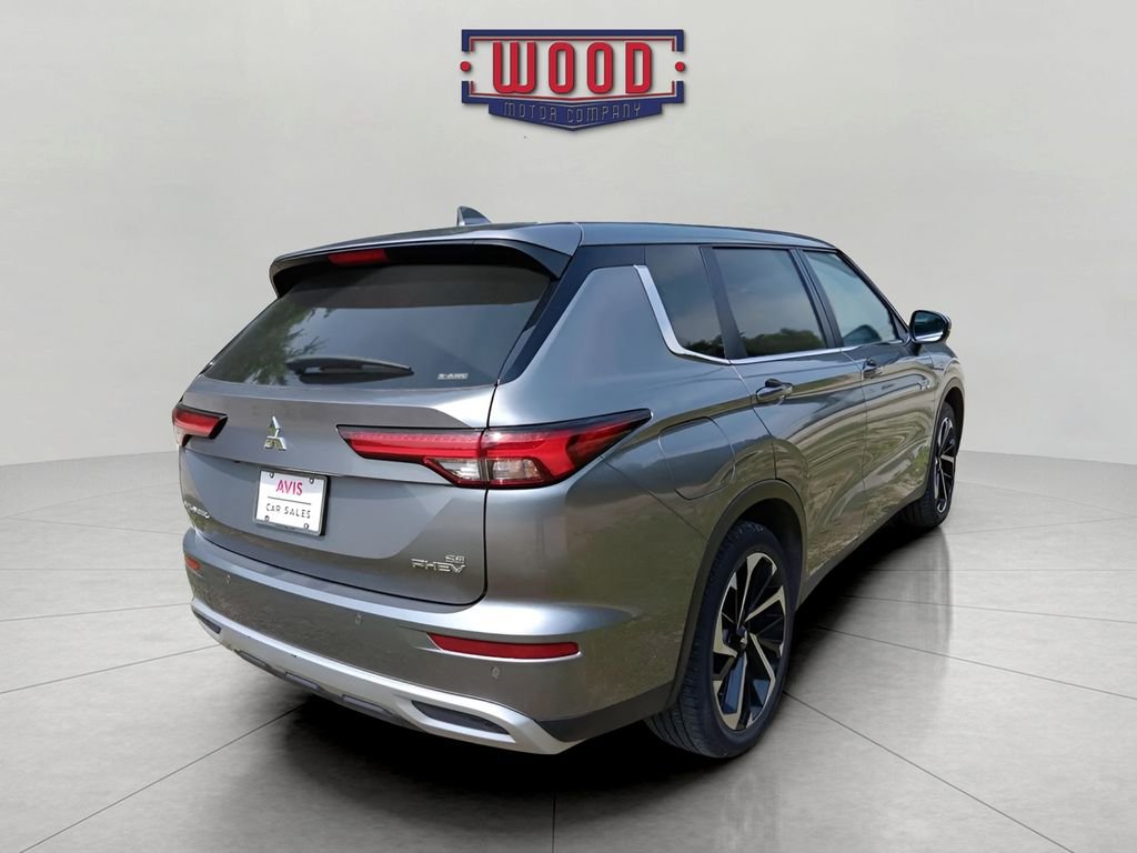 Used 2023 Mitsubishi Outlander SE image 4