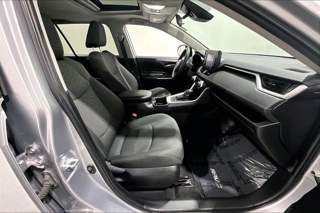 Used 2022 Toyota RAV4 XLE w/ Convenience Package AWD/4WD image 33