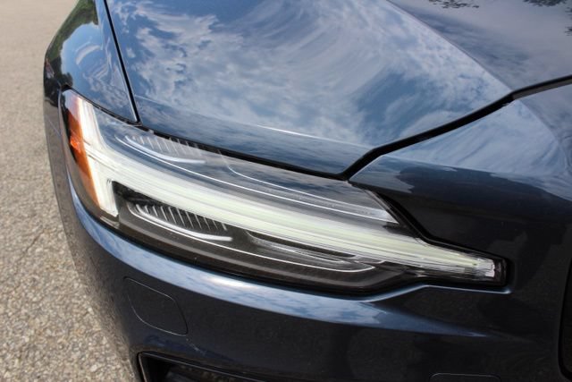 Certified 2024 Volvo S60 B5 Plus w/ Climate Package AWD/4WD image 13