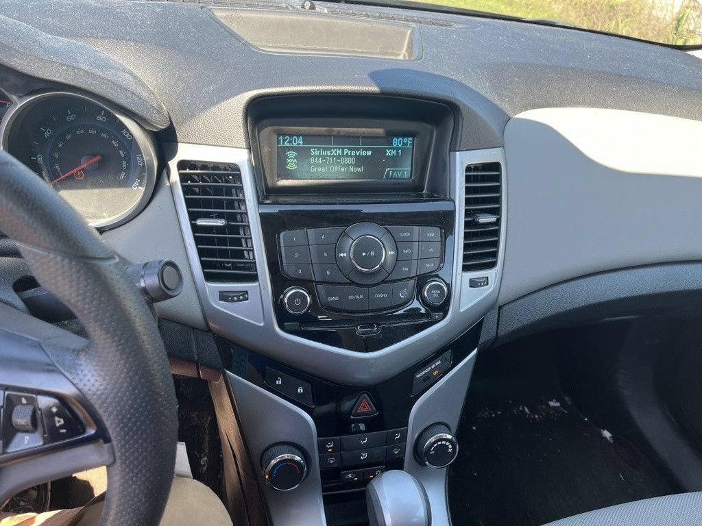Used 2014 Chevrolet Cruze LS FWD image 8
