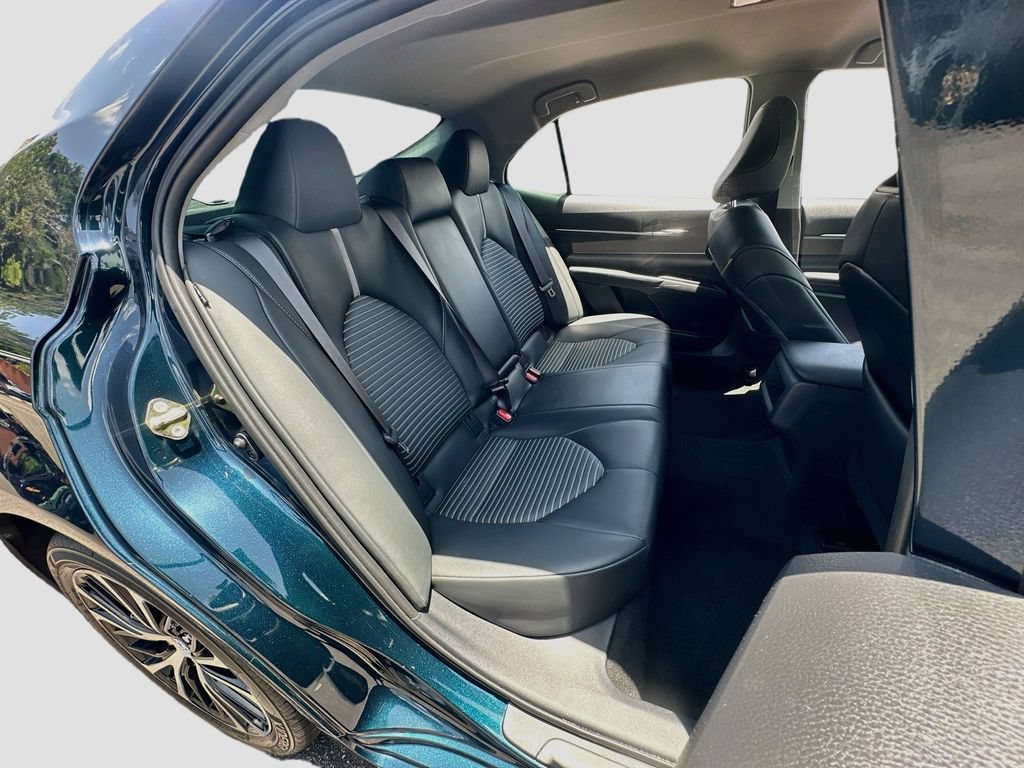 Used 2020 Toyota Camry SE FWD image 24