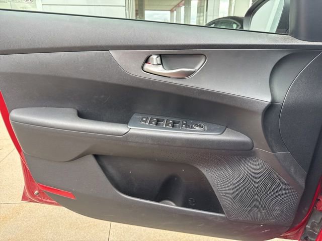 Used 2020 Kia Forte LXS FWD image 22