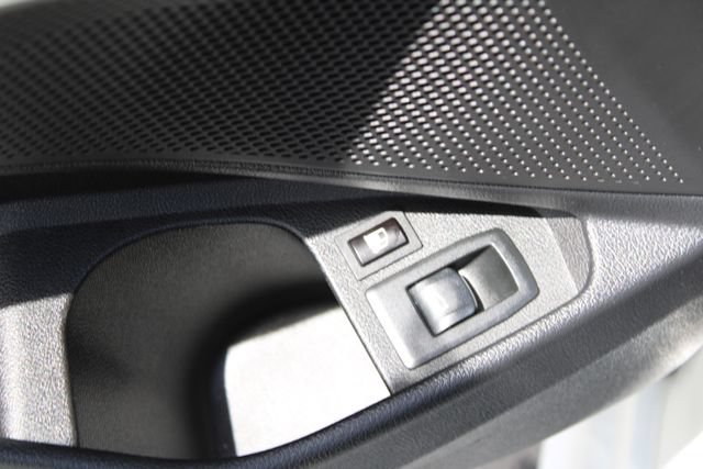 Used 2022 BMW 330e w/ Convenience Package RWD image 13