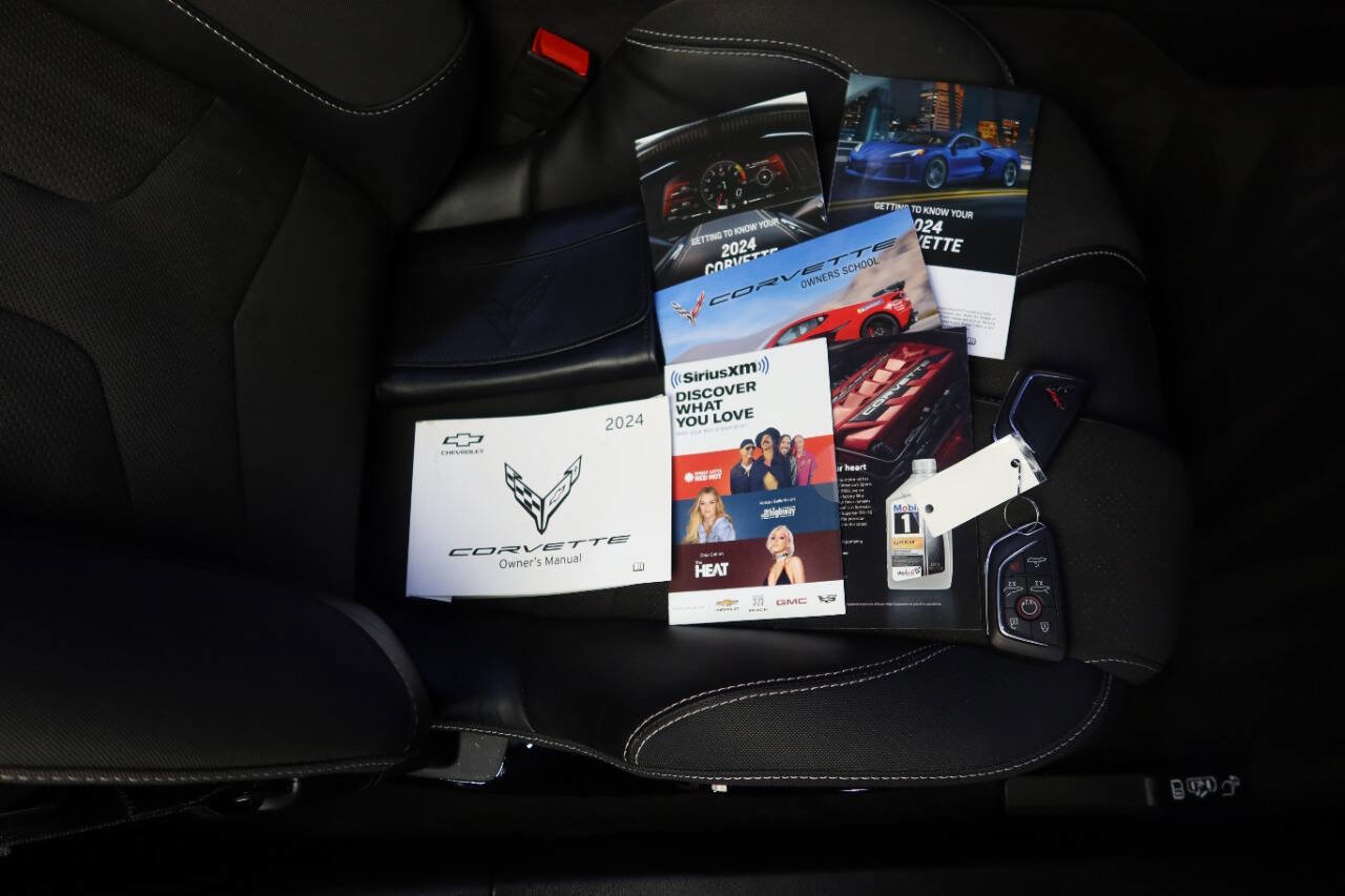 Used 2024 Chevrolet Corvette Z06 w/ Z07 Performance Package image 30