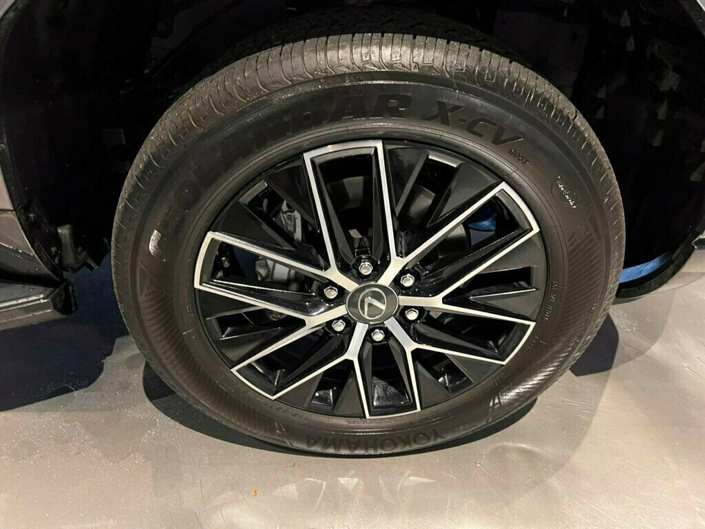 Used 2025 Lexus GX 550 PremiumPlus/TrafficAssist/Blac w/ Accessory Package (31) image 13