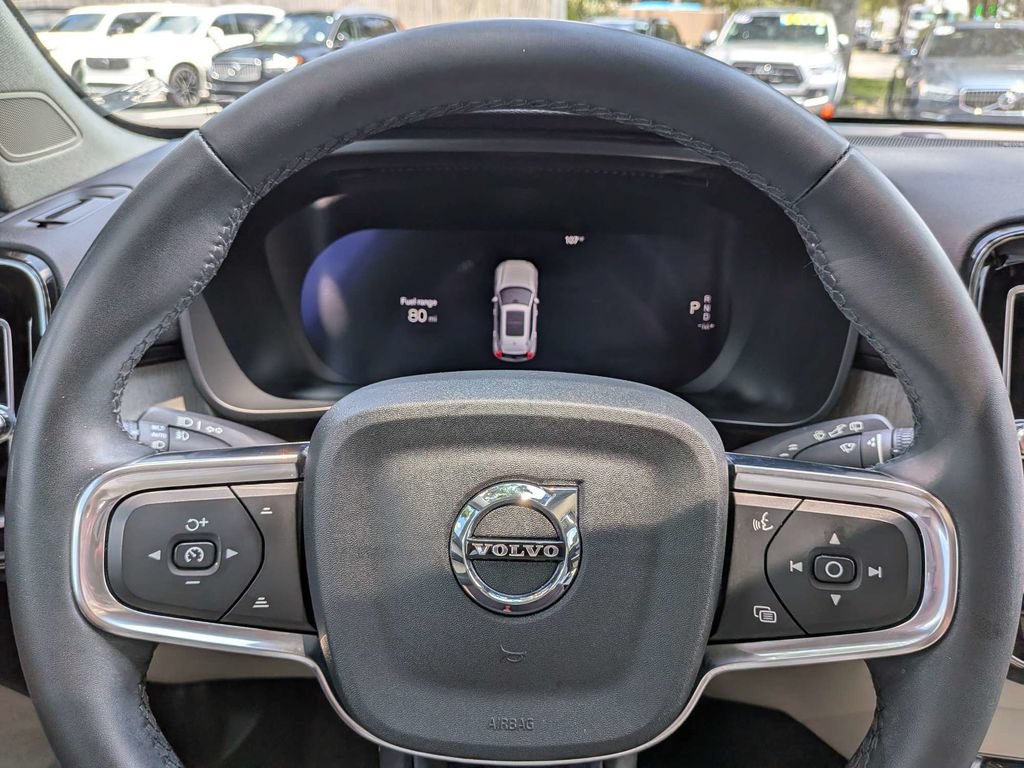 Certified 2023 Volvo XC40 B5 Ultimate w/ Climate Package AWD/4WD image 37