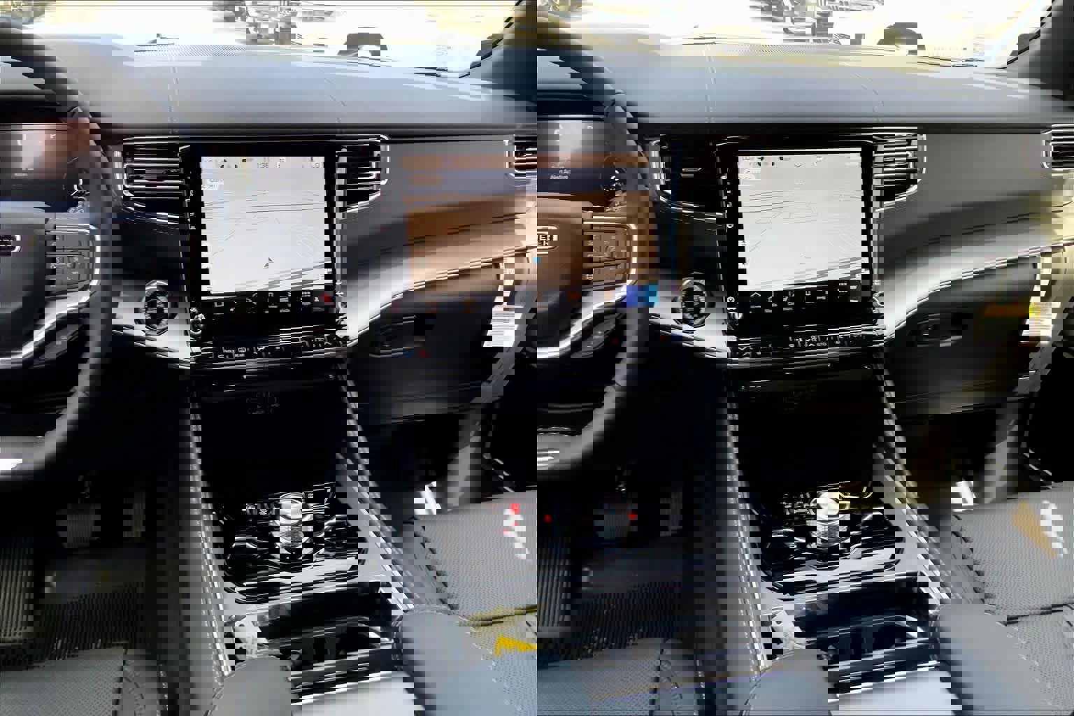 New 2026 Jeep Grand Wagoneer L Limited image 13