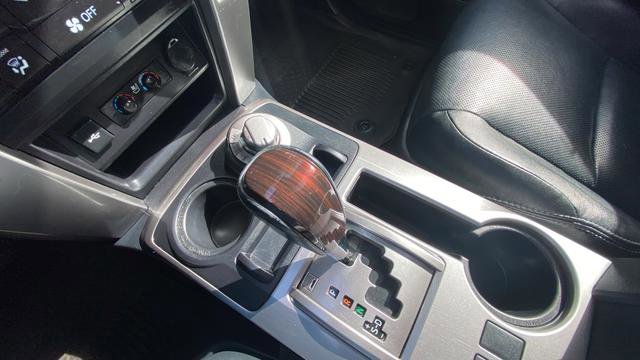 Used 2022 Toyota 4Runner Limited AWD/4WD image 19