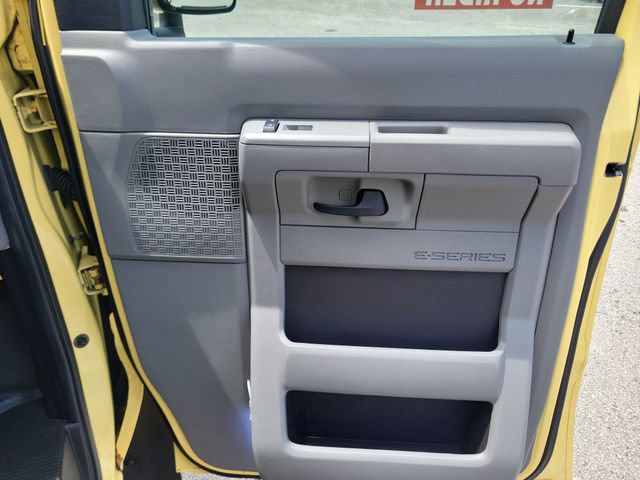 Used 2021 Ford E-450 and Econoline 450 Super Duty RWD image 11