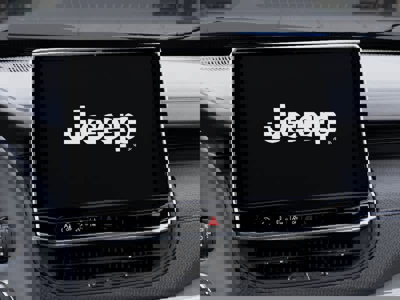 New 2026 Jeep Compass Latitude image 18