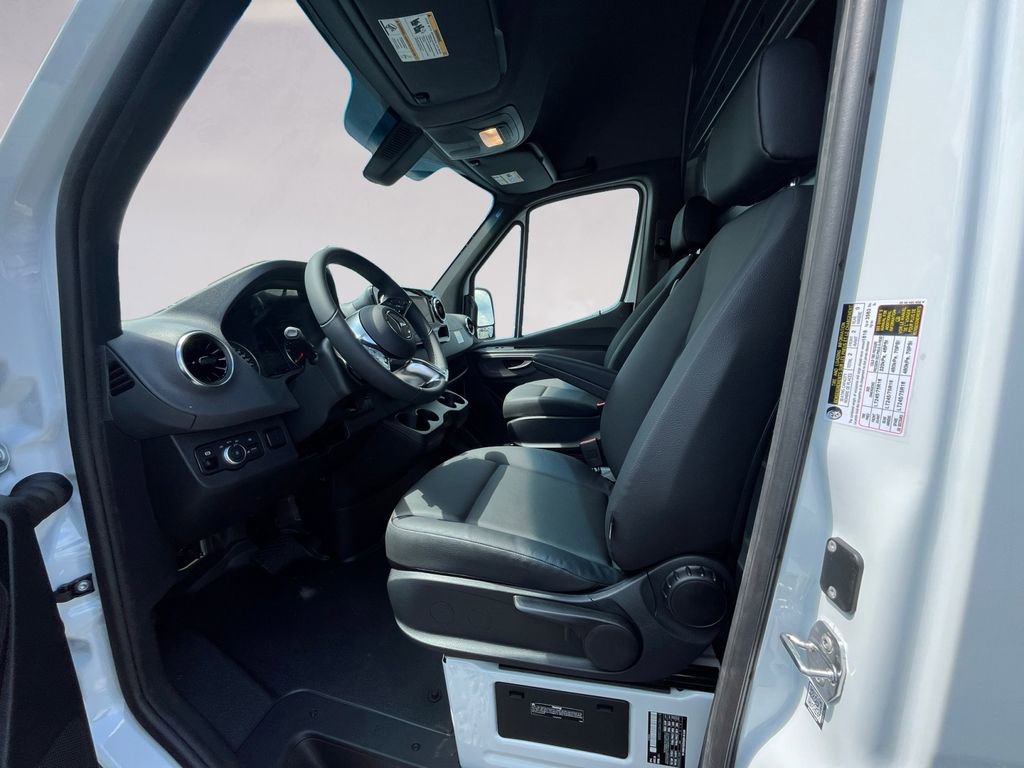 New 2025 Mercedes-Benz Sprinter 2500 image 7